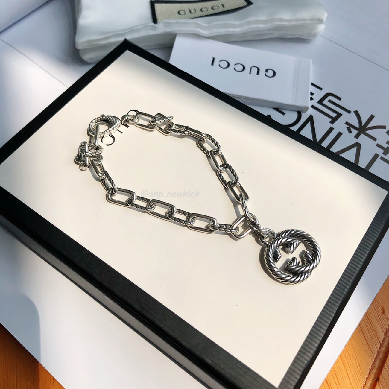 Gucci Silver Interlocking G Bracelet (7) - www.newkick.vip